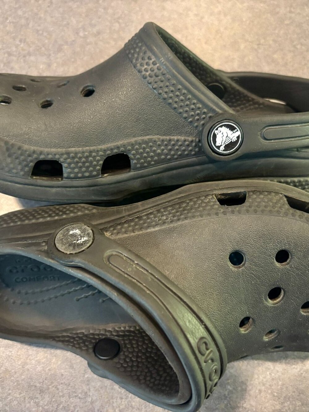 ~~Crocs Classic Clog kids Slip-On Clog US C 13 Black Lightweight Comfort Rubber